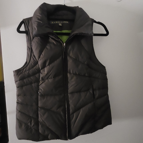Kennerh Cole Reaction Puffer Vest - Picture 1 of 7
